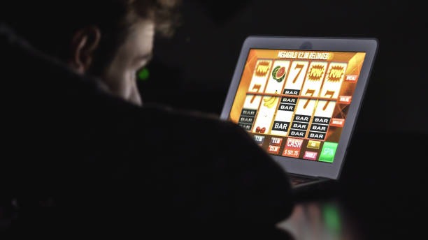 omtogel apk Android app installation on a mobile phone screen
